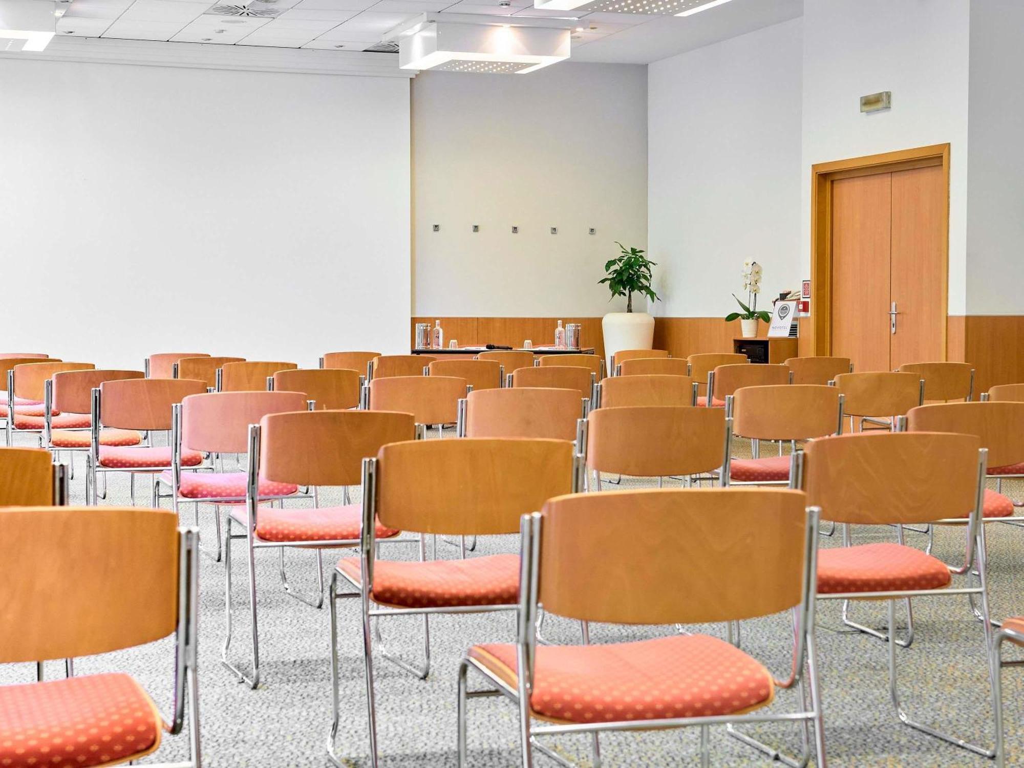 Novotel Torino Corso Giulio Cesare Εξωτερικό φωτογραφία